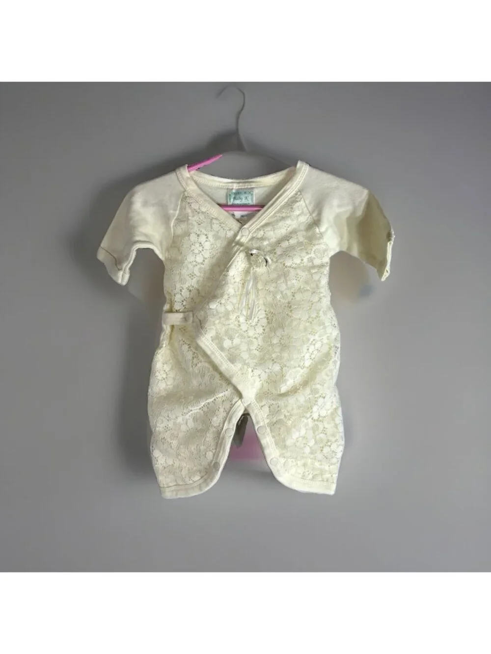 Baby K Kaleidoscope Designs Size small Short Sleeve Romper Off White Floral Lace